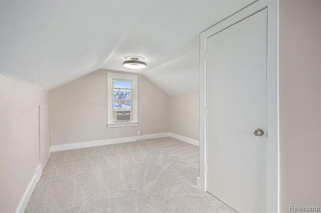 12065 Belmont Avenue, Warren, MI 48089