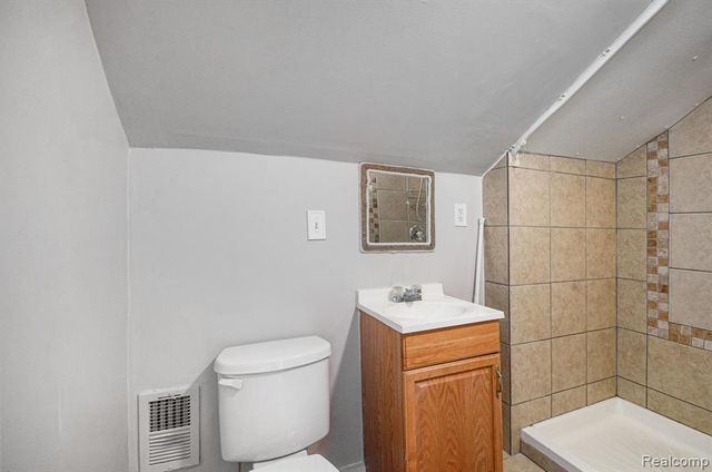 12065 Belmont Avenue, Warren, MI 48089