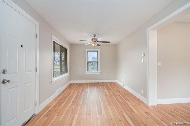 12065 Belmont Avenue, Warren, MI 48089