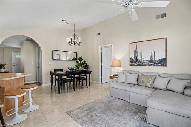 610 Retunda PKWY W, Cape Coral, FL 33904