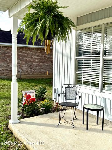 2777 Windward Drive, Gautier, MS 39553