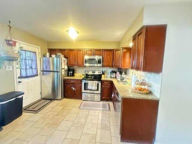 2858 Klein Street, Allentown City, PA 18103