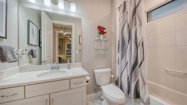 4921 SURFSIDE CIRCLE, Bradenton, FL 34211