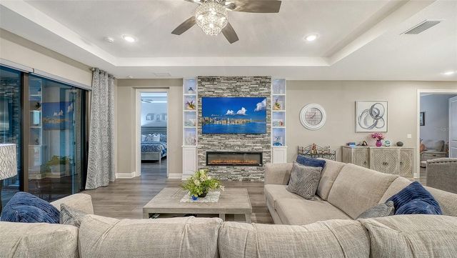 4921 SURFSIDE CIRCLE, Bradenton, FL 34211
