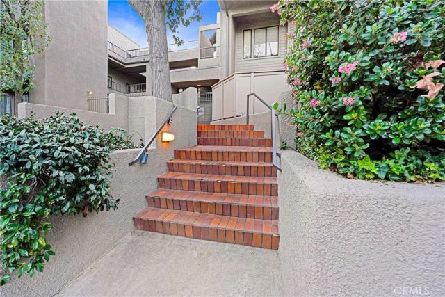 1310 E Orange Grove 103, Pasadena, CA 91104