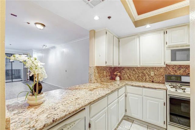 1310 E Orange Grove 103, Pasadena, CA 91104