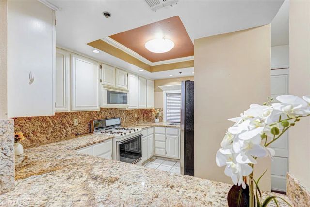 1310 E Orange Grove 103, Pasadena, CA 91104