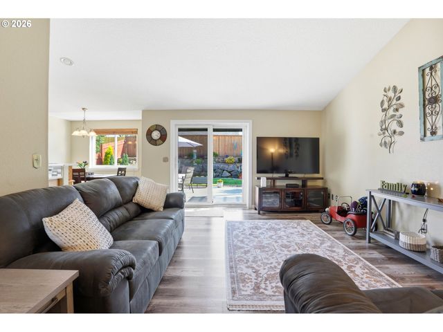 15068 HILTONHEAD Ct, Oregon City, OR 97045