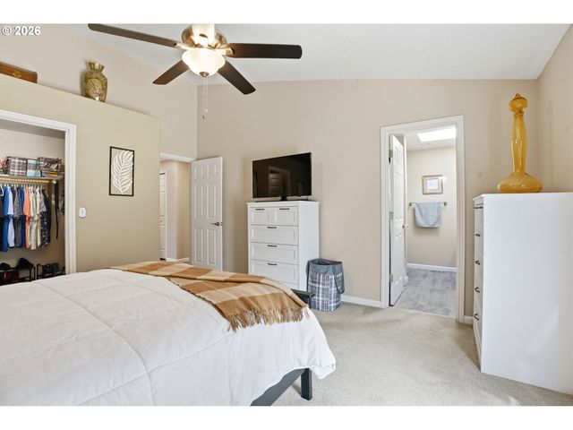 15068 HILTONHEAD Ct, Oregon City, OR 97045