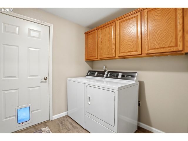 15068 HILTONHEAD Ct, Oregon City, OR 97045
