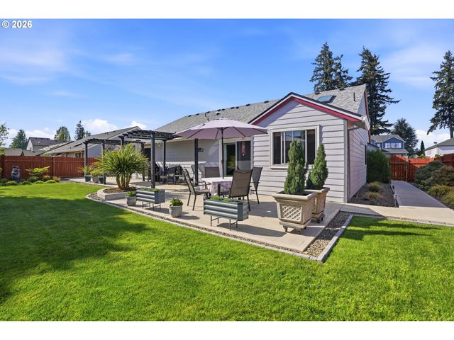 15068 HILTONHEAD Ct, Oregon City, OR 97045