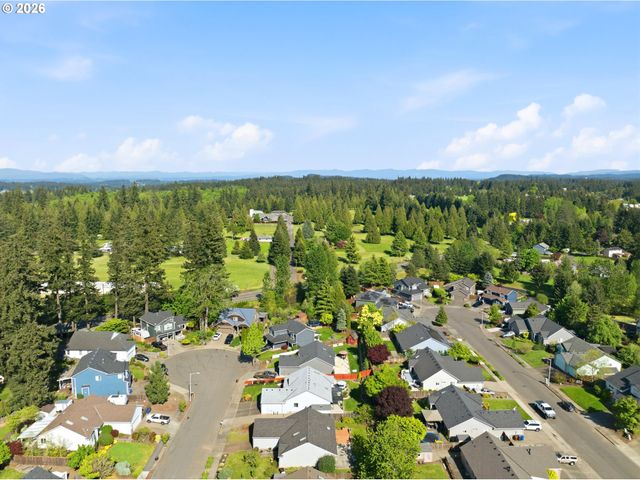 15068 HILTONHEAD Ct, Oregon City, OR 97045