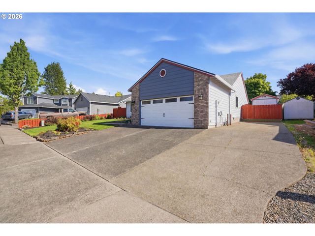 15068 HILTONHEAD Ct, Oregon City, OR 97045