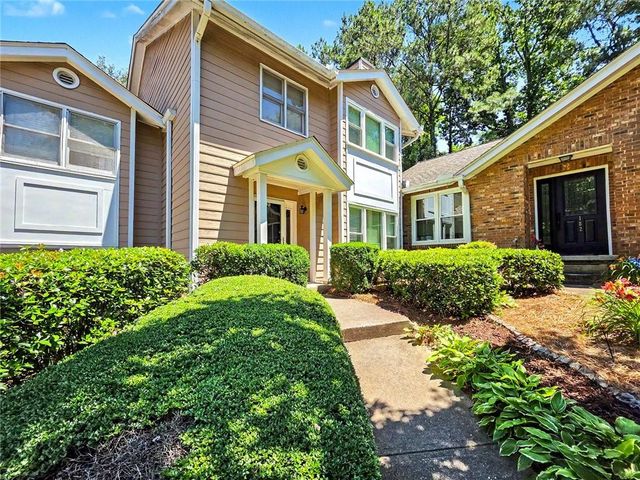 184 Peachtree Hollow Court, Atlanta, GA 30328