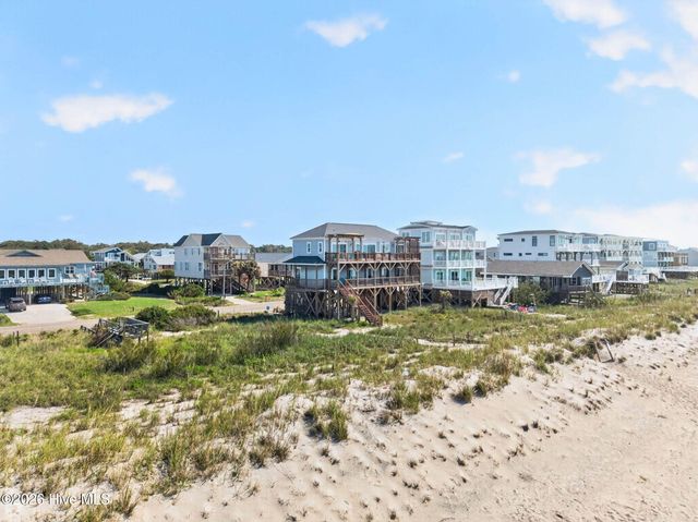 917 E Beach Drive, Oak Island, NC 28465