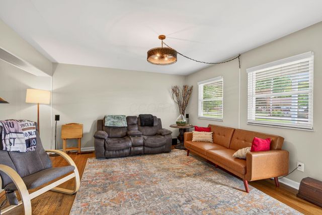 3114 Wessex Court, Columbus, OH 43232