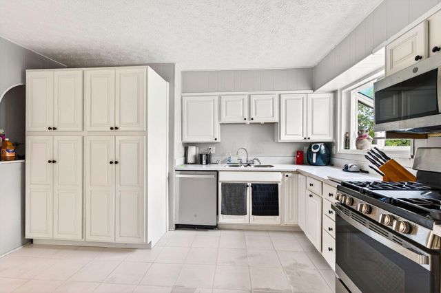 3114 Wessex Court, Columbus, OH 43232