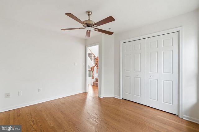 4096 21ST RD N, Arlington, VA 22207