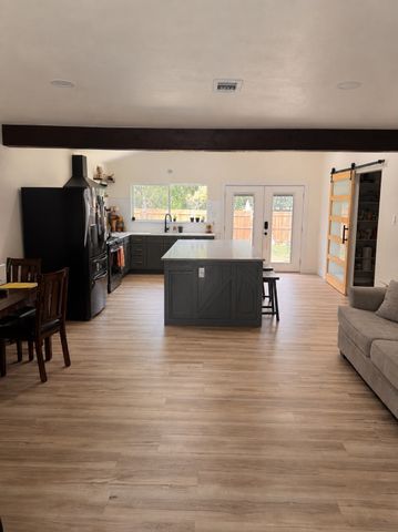 2122 Riviera Drive, Dallas, TX 75211