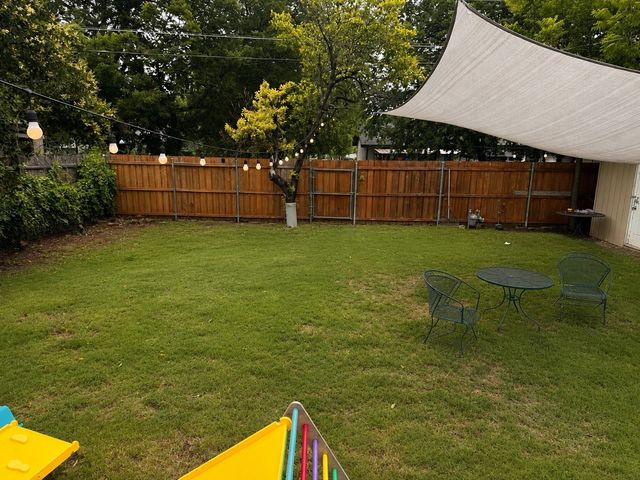 2122 Riviera Drive, Dallas, TX 75211