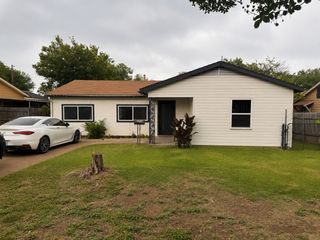 2122 Riviera Drive, Dallas, TX 75211