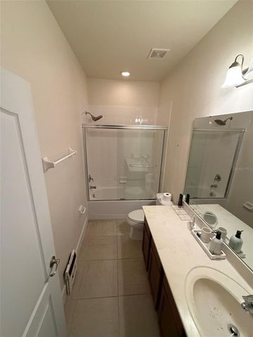 4052 OAKTREE DRIVE, Davenport, FL 33837