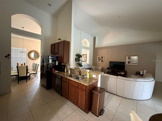 4052 OAKTREE DRIVE, Davenport, FL 33837