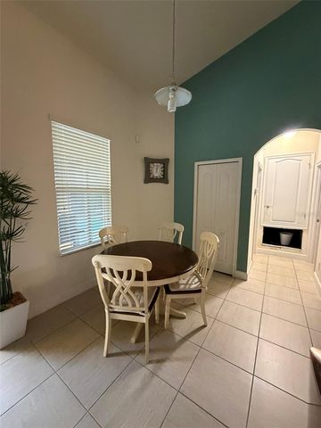 4052 OAKTREE DRIVE, Davenport, FL 33837
