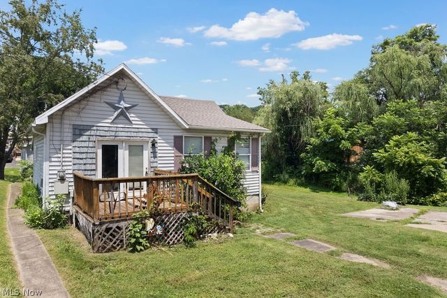 909 Camden Avenue, Parkersburg, WV 26101