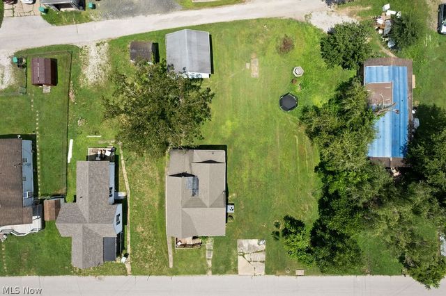 909 Camden Avenue, Parkersburg, WV 26101