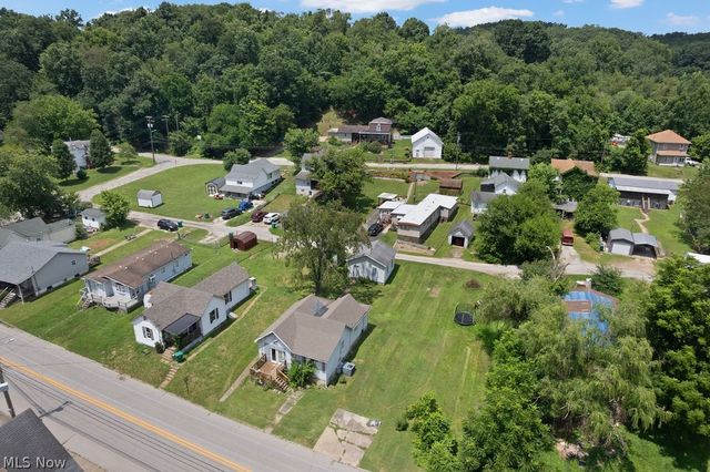 909 Camden Avenue, Parkersburg, WV 26101