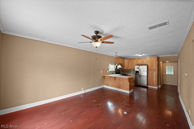 909 Camden Avenue, Parkersburg, WV 26101