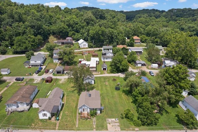 909 Camden Avenue, Parkersburg, WV 26101