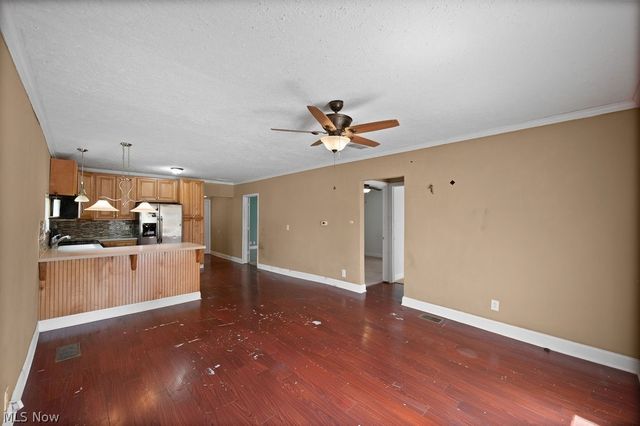909 Camden Avenue, Parkersburg, WV 26101