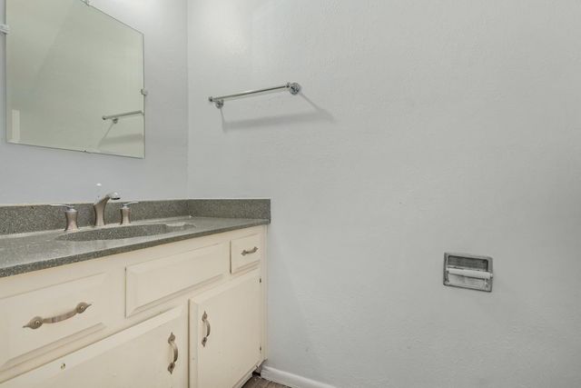 1029 E Bendix Drive, Tempe, AZ 85283