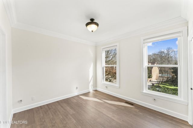 103 Amanda Place, Oak Ridge, TN 37830