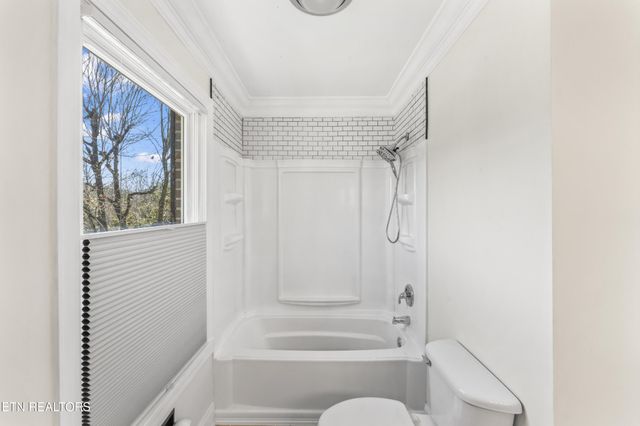 103 Amanda Place, Oak Ridge, TN 37830