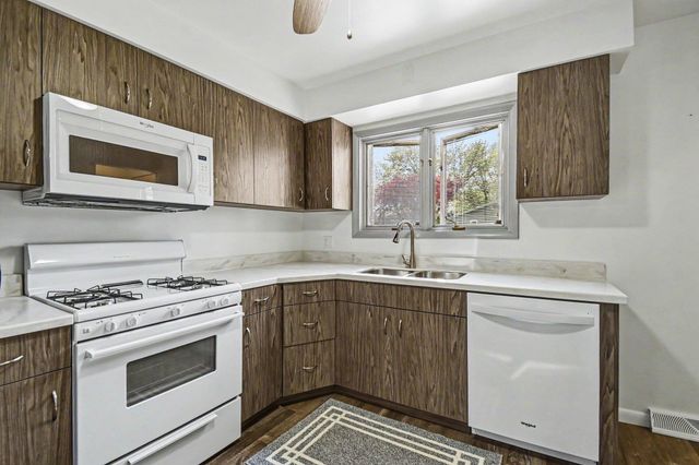 310 S Lincoln Road, Bay City, MI 48708