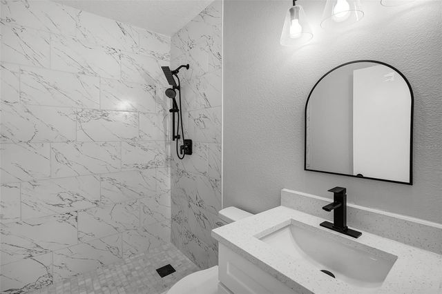 2105 9TH STREET NE, Winter Haven, FL 33880