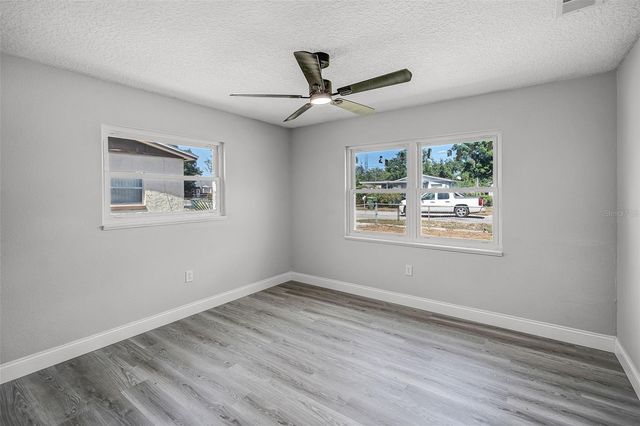 2105 9TH STREET NE, Winter Haven, FL 33880