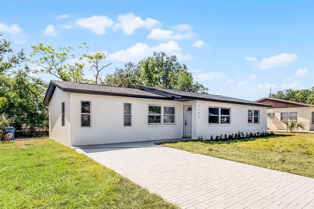 2105 9TH STREET NE, Winter Haven, FL 33880