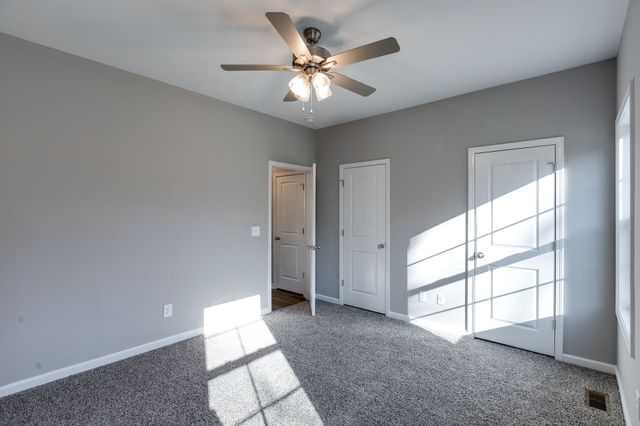 1216B Paradise Hill Rd, Clarksville, TN 37040