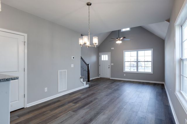 1216B Paradise Hill Rd, Clarksville, TN 37040