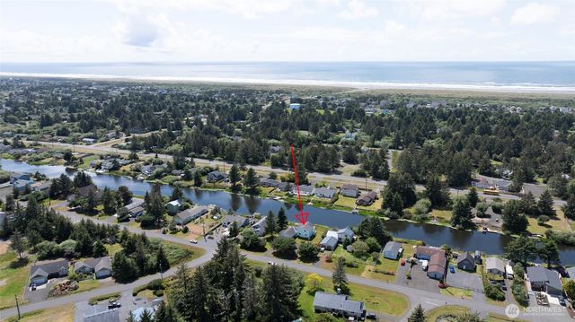 393 Canal Drive SE, Ocean Shores, WA 98569