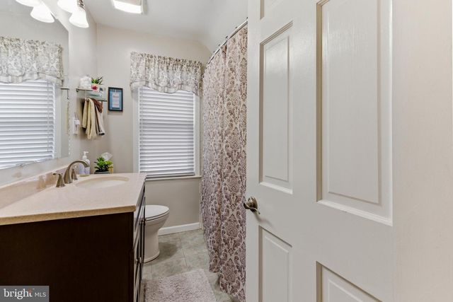 128 READING AVE, Barrington, NJ 08007