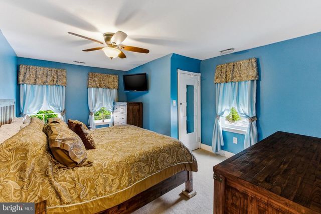 128 READING AVE, Barrington, NJ 08007