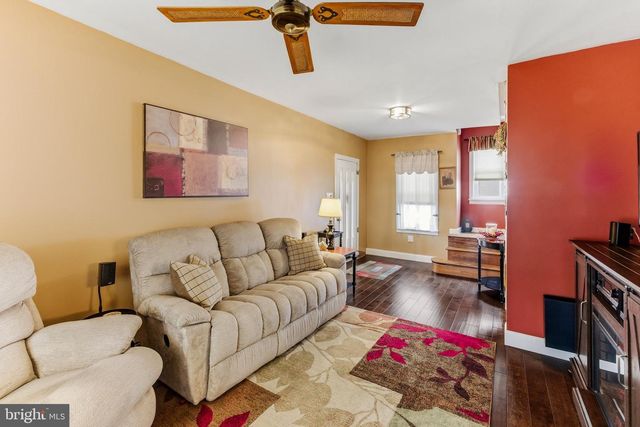 128 READING AVE, Barrington, NJ 08007