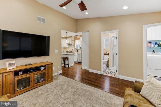 128 READING AVE, Barrington, NJ 08007