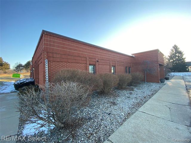 2425 Austin Parkway, Flint, MI 48507