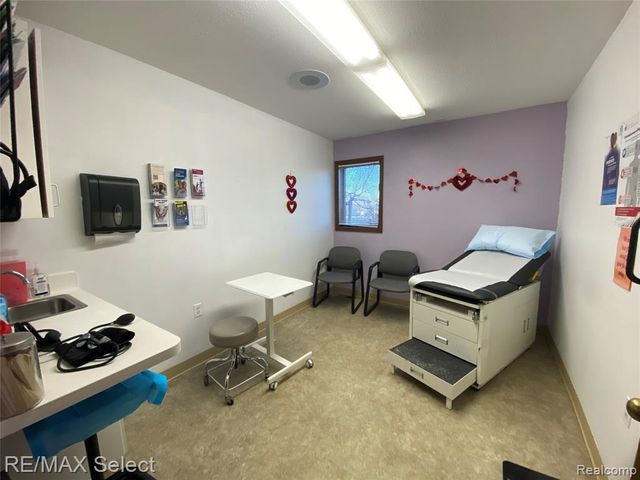 2425 Austin Parkway, Flint, MI 48507